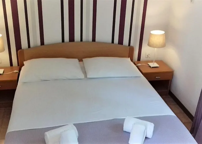 Apartamento With Parking Space Baska, Krk - 18878