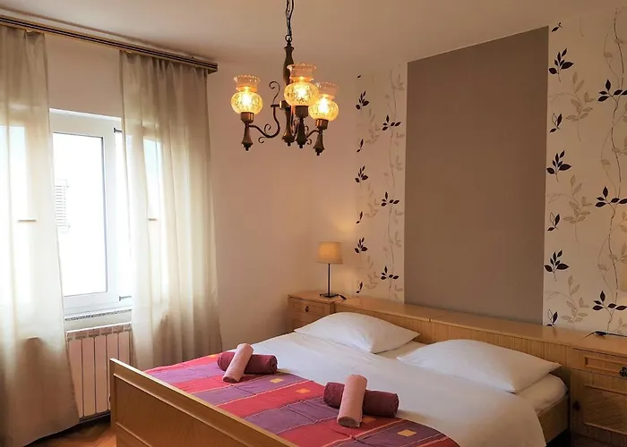 Apartamento With Parking Space Baska, Krk - 18878 *
